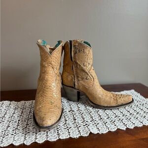 Corral Nude and Gold Fleck Full Python Western Boots